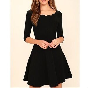 Lulus Womens Tip the Scallops Black Skater Dress Short Sleeve Fit & Flare SIZE M